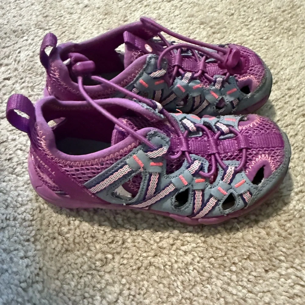 Merrell Kids Purple and Gray Closed-Toe Sandals/Water Shoes